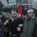 Киев: бойцы "Беркута" атаковали офис "Батькивщины", оттесняют блок-посты протестующих
