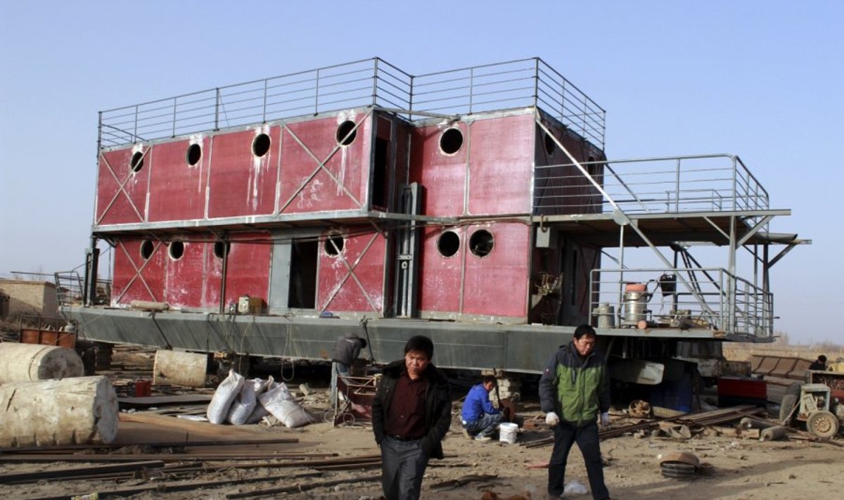 Kinijoje pastatytas tariamai pasaulio pabaigai skirtas laivas