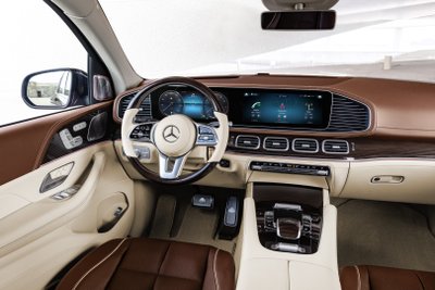 Naujasis "Mercedes-Maybach GLS"