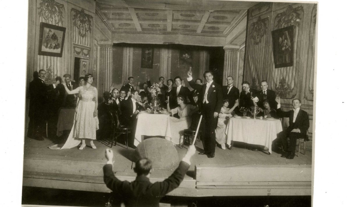 Pirmoji "Traviata", 1920 m.