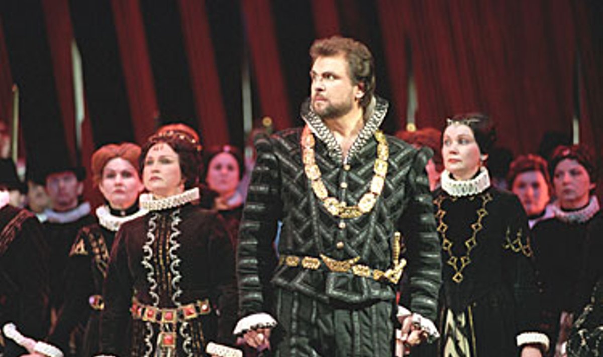 Sergejus Larinas G.Verdi operoje “Don Karlas”. 
