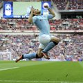 S. Aguero pratęsė sutartį su „Manchester City“ klubu iki 2017 metų
