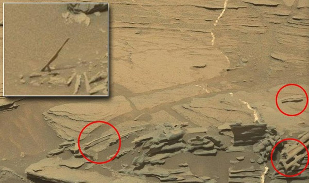 Šalia "Marso šaukšto" pastebėta ištisa keistų ore kybančių uolų galerija 