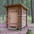 Kas šeštas Lietuvos gyventojas vis dar naudojasi lauko tualetu