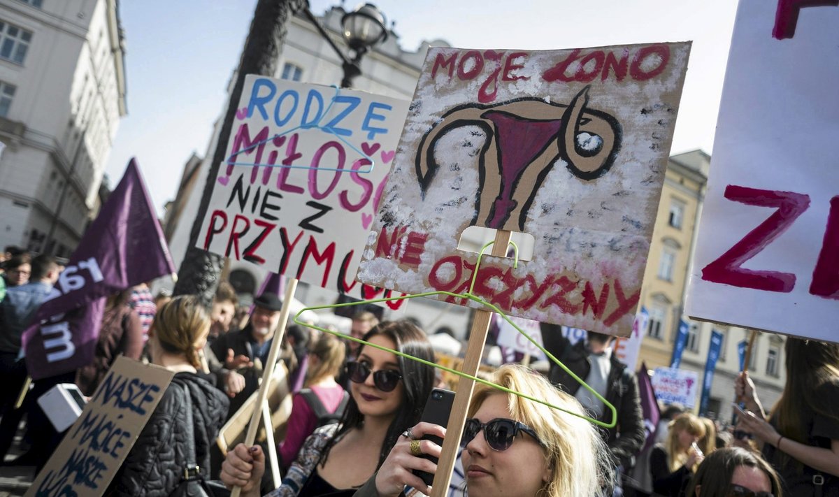 Pro-choice protests in Poland