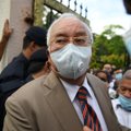 Buvusiam Malaizijos premjerui Najibui Razakui skirta 12 metų kalėjimo bausmė ir bauda