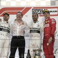Bahreine – Hamiltono ir „Mercedes“ triumfas prieš subyrėjusius „Ferrari“