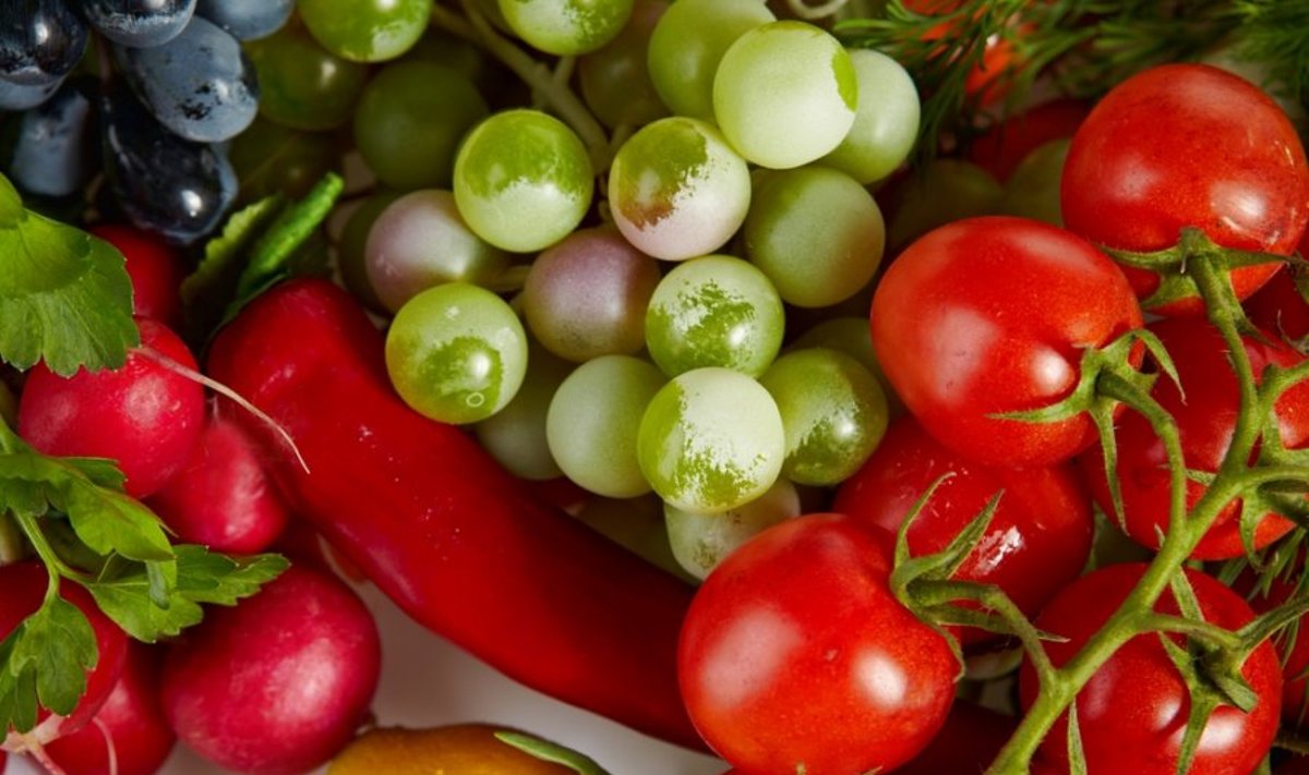 Mokslininkai tyrė hipotezę, kad vegetarinė ir žaliavalgių mityba mažiausiai kenkia aplinkai 