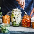 Maisto tinklaraštininkė pasidalijo raugintų daržovių su česnakais receptu