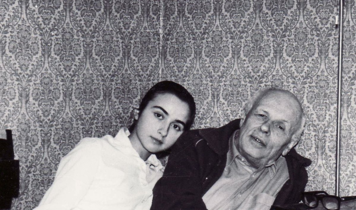 Marina su A. Sacharovu tuomet, kai jis buvo tremtyje Gorkyje