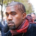 Kanye Westo sportiniai bateliai aukcione parduoti už rekordinę sumą – 1,8 mln. dolerių