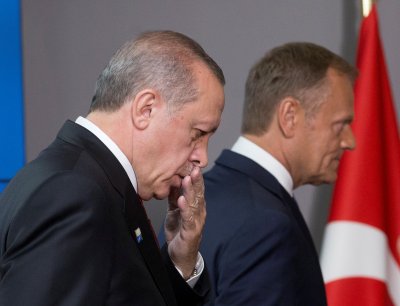 R. T. Erdoganas ir D. Tuskas