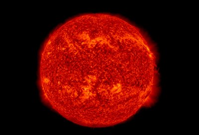 Saulės plazmos pliūpsnis į Žemę spjautas iš S formos dėmės. NASA/Royal Observatory of Belgium nuotr.