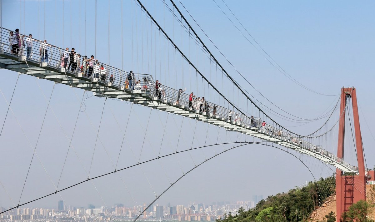 Stiklinis tiltas Šiaurės Kinijoje