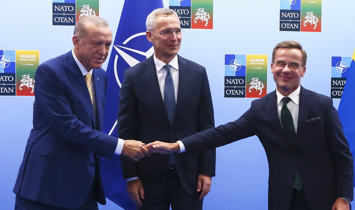 Turkijos Prezidentas Recepas Tayyipas Erdoganas,  NATO generalinis sekretorius Jensas Stoltenbergas, Švedijos ministras pirmininkas Ulfas Kristerssonas