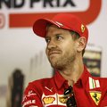 Apie galimą perėjimą į mažesnę ekipą užsiminęs Vettelis: „Formulė-1“ yra cirkas