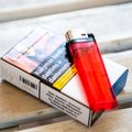 Один житель Литвы старше 15 лет в 2019 году приобрел 57 пачек легальных сигарет, алкоголя - чуть более 11 литров