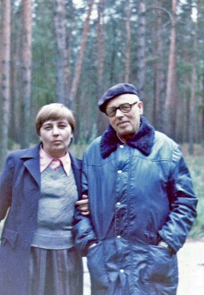 Marinos mama Tatjana su tėvu A. Sacharovu Gorkyje