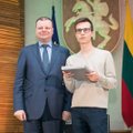 Šimtmečio dovanos Lietuvai: neatlygintinai skyrė šimtus tūkstančių valandų geriems darbams