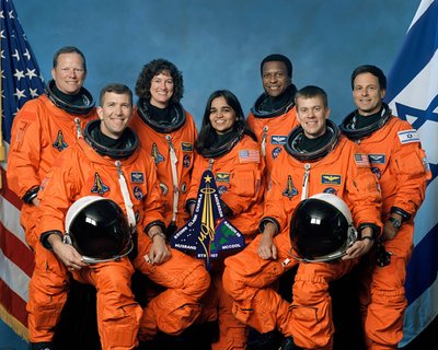 "Columbia" įgula: (iš kairės) Davidas Brownas, Rickas  Husbandas, Laurel Clark, Kalpana Chawla, Michaelas Andersonas, Williamas McCoolas, Ilanas Ramonas