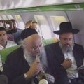 50 rabinų skraidė virš Izraelio ir maldomis baidė kiaulių gripą