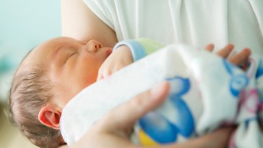 Su kūdikiu ligoninėje atsidūrusi kaunietė pasibaisėjo medikų abejingumu: pasakė, kad pagalbą kviesti tik tada, jeigu vaikas nebekvėpuos