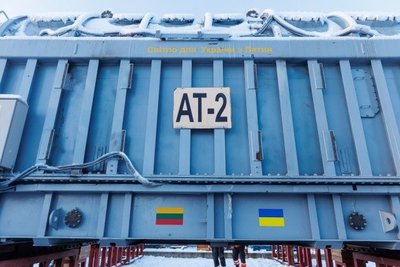 „Litgrid“ Ukrainai siunčia autotransformatorių