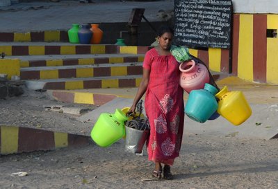 Sausra paralyžiavo Tamilnado valstiją Indijoje