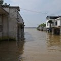 Kinijoje dėl Jangdzės potvynio milijonai žmonių turi palikti namus