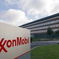 „ExxonMobil“ pelnas per 2016 metus smuko perpus