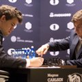 M. Carlsenas ir S. Kariakinas paskutinę šachmatų partiją sužaidė lygiosiomis