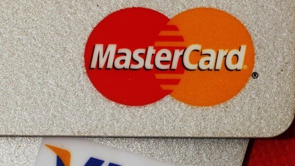 „Visa“, „Mastercard“ ir JAV bankai mažmenininkais privalės sumokėti 6,5 mlrd. dolerių baudą