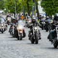 Motociklų variklių gausmas Vilniuje: baikerių sezono atidarymo akimirkos