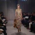 Niujorko mados savaitė: „Marchesa“ rudens kolekcijoje – klostuoti sijonai