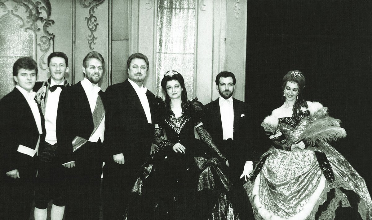 „Traviata“ (nuotr. Centre Virgilijus Noreika ir Sigutė Stonytė)