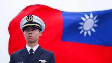 Kinijos karinių įsiveržimų akivaizdoje Taivanas surengė raketų pratybas