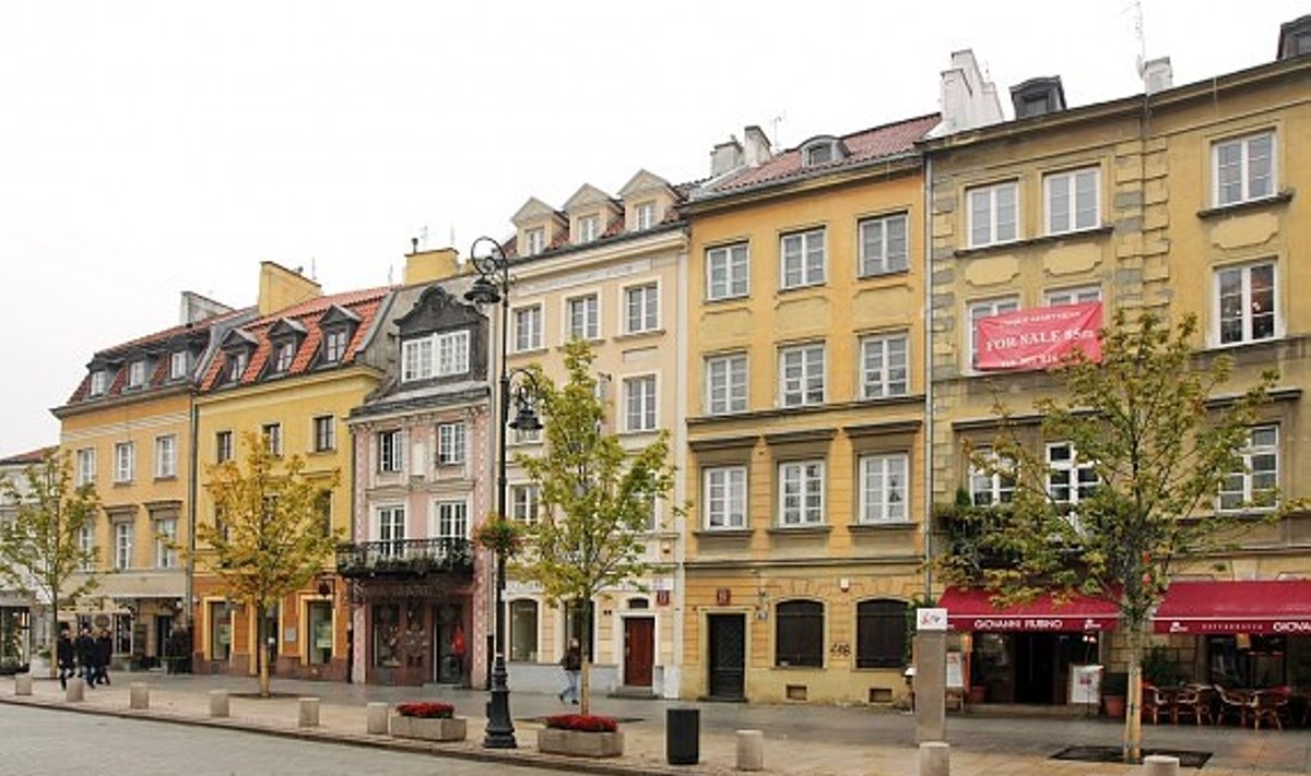 Varšuvos senamiesčio gatvės namai