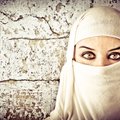 Иран пригрозил "беспощадно преследовать" женщин без хиджаба