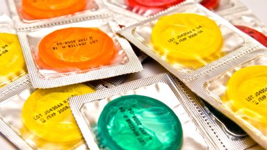 Prezervatyvai: kodėl jų naudojimas kelia daug abejonių vyrams