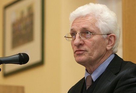 Prof. Vaidutis Kučinskas