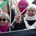 Prancūzijoje tęsiasi masiniai protestai prieš pensijų reformą