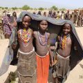 Tamsioji Afrikos genčių pusė: mergaičių genitalijų apipjaustymas kelia siaubą, bet pokyčiai dar toli