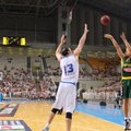 Vėl dažnai klydusi Lietuvos rinktinė po atkaklios kovos nusileido Graikijos krepšininkams