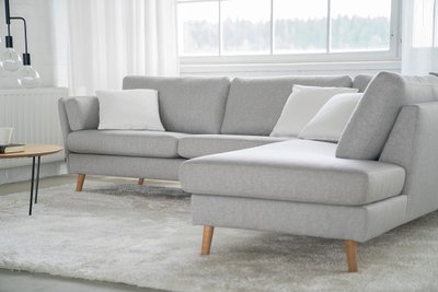 Kampinė sofa „Visby“ (ISKU nuotr.)