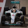Abu Dabio GP penktadienio pirmose treniruotėse greičiausias buvo L. Hamiltonas