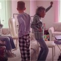 Prie nuotolinės proanūkio pamokos prisijungusi 102 metų senolė prajuokino daugybę internautų