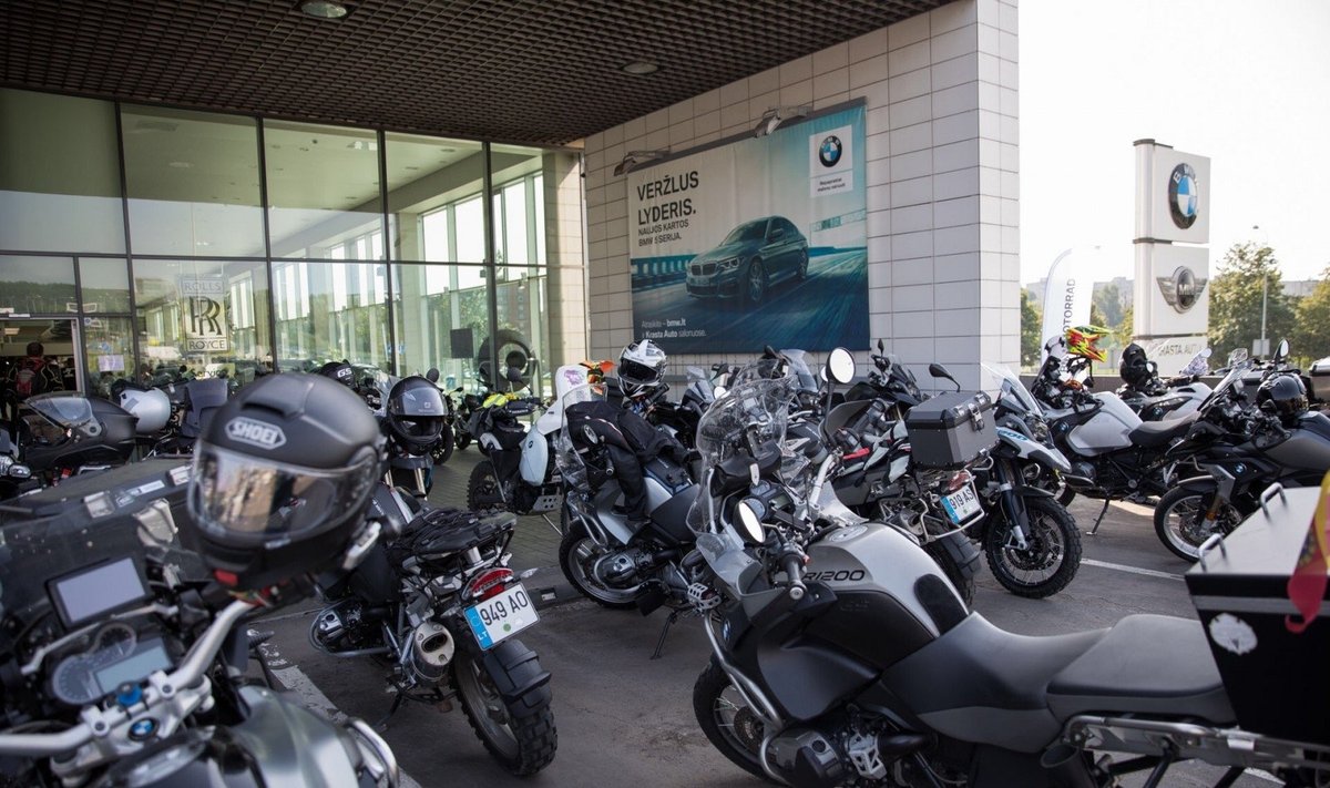 Enduro motociklų gerbėjus sukvietė į BMW mokymus