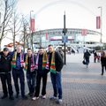 Prie „Wembley“ būriuojasi anglų ir lietuvių sirgalių pajėgos