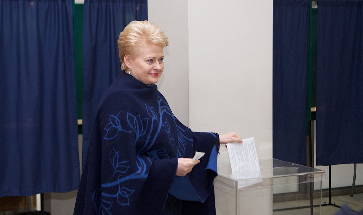 Balsuoja Dalia Grybauskaitė