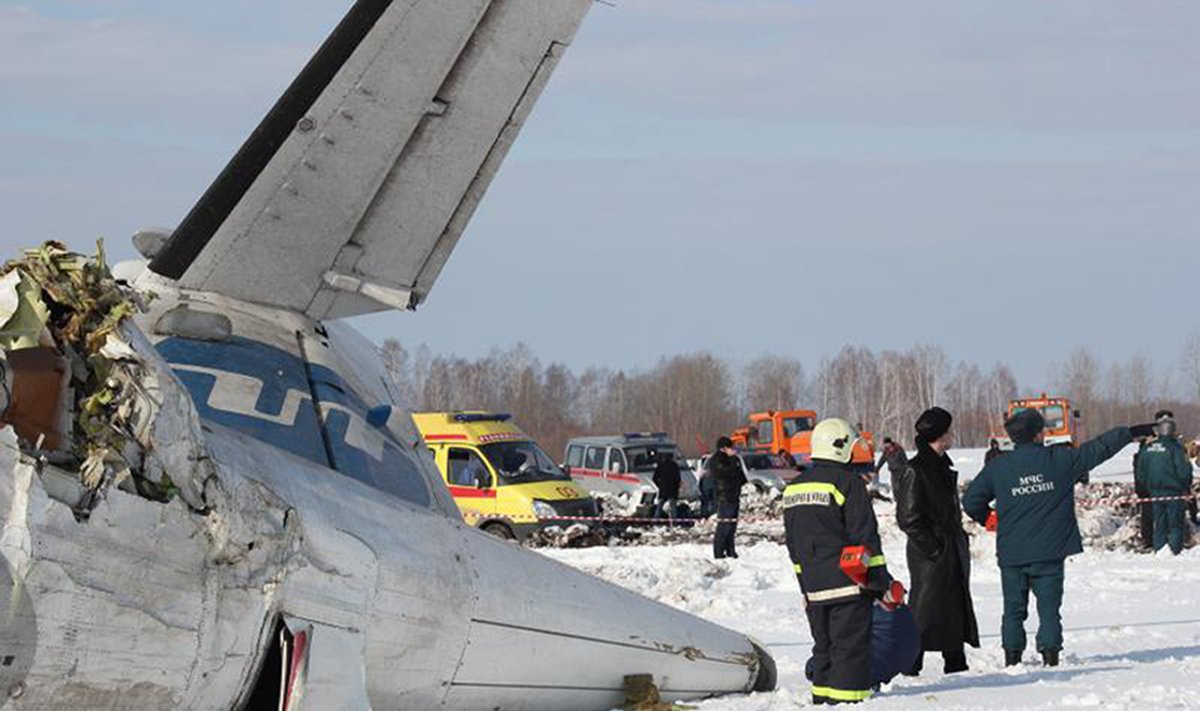 Sibire sudužo "UTair" lėktuvas